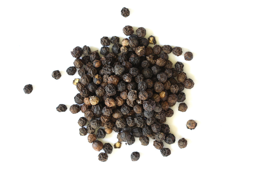 Black_Peppercorn_Pile__31353.1769557649